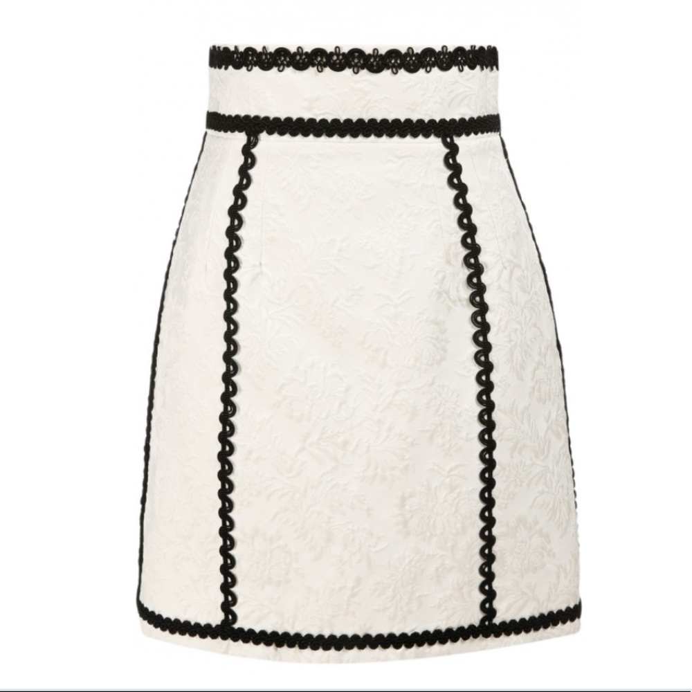 Dolce & Gabbana Pencil Skirt with Black Embroidery (new no tags)